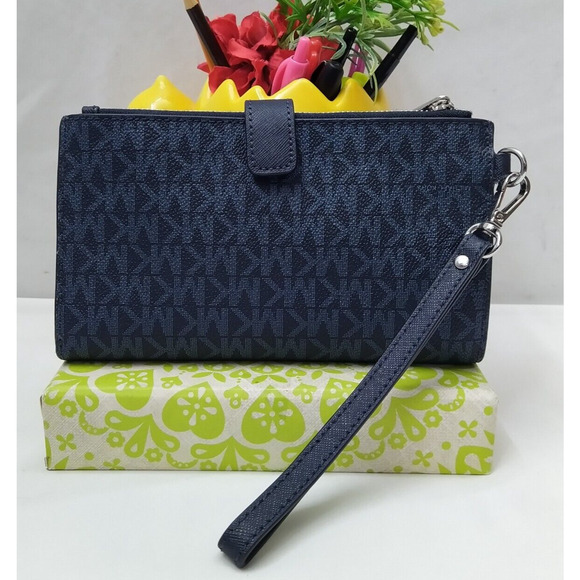 Michael Kors Blue Leather MK Printed Credit Card Wristlet Bifold Wallet - EUC - Picture 2 of 16